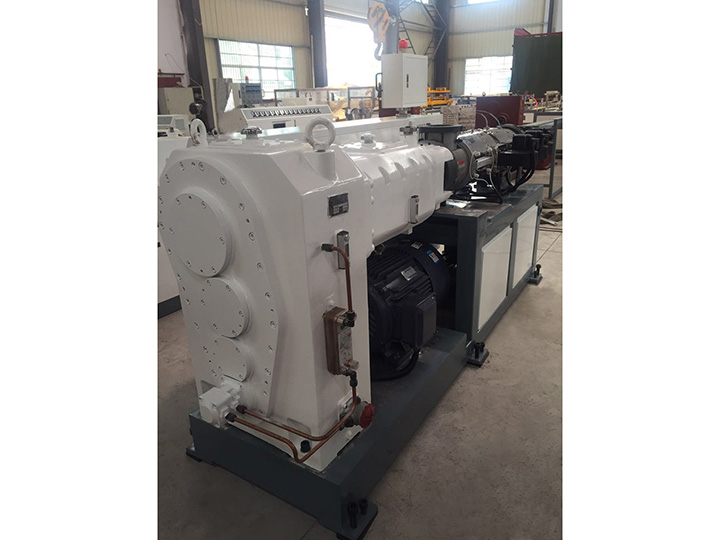 SJSZ-65系列錐形雙螺桿擠出機